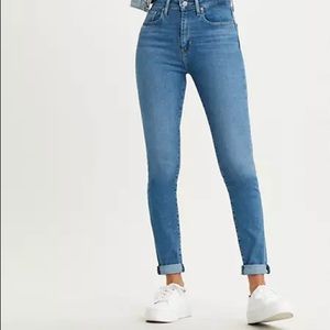Levi’s 721 High Rise Skinny Jeans